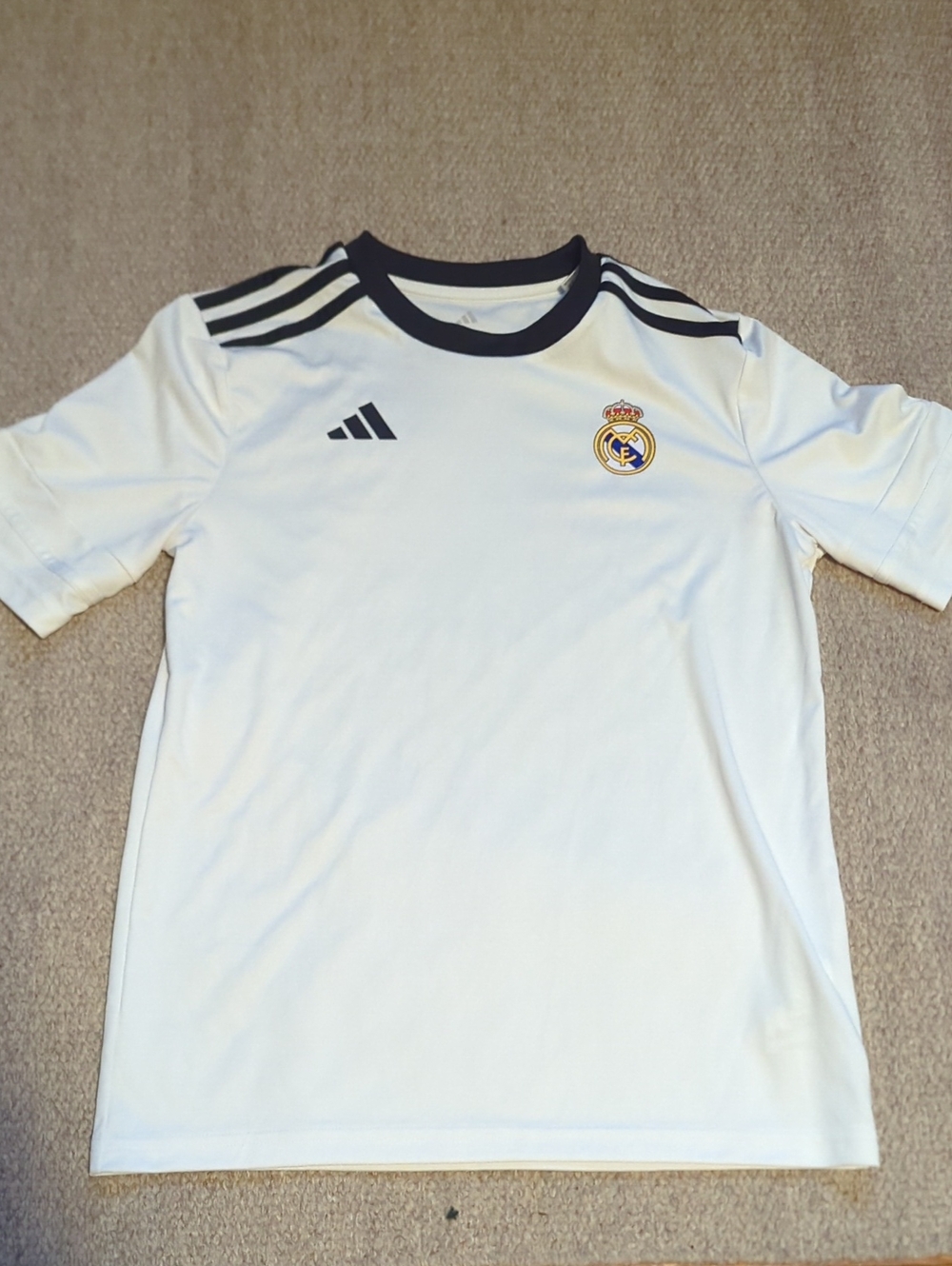 2026 Adidas Real Madrid Youth Soccer Jersey Size 13/14yr